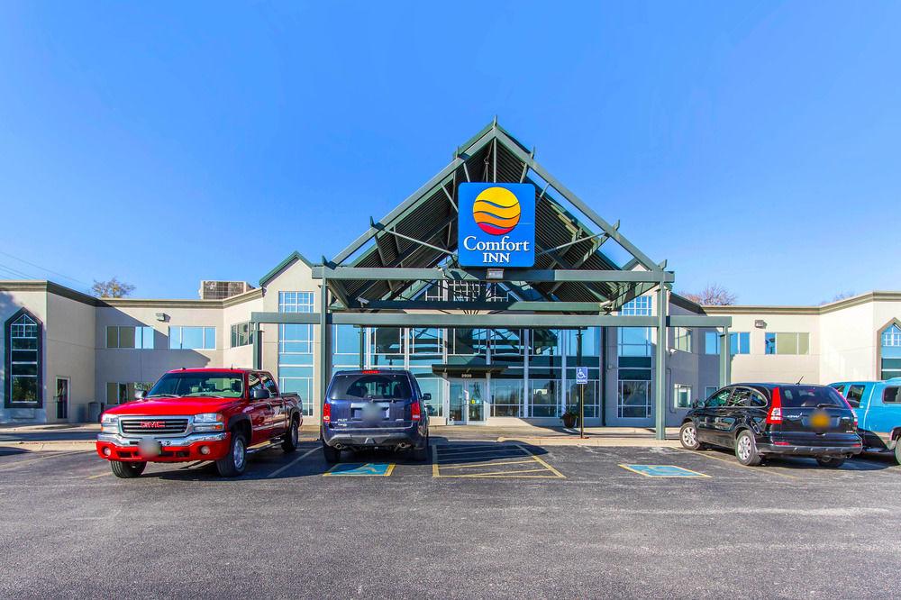 The Inn & Suites Omaha Near Zoo Extérieur photo