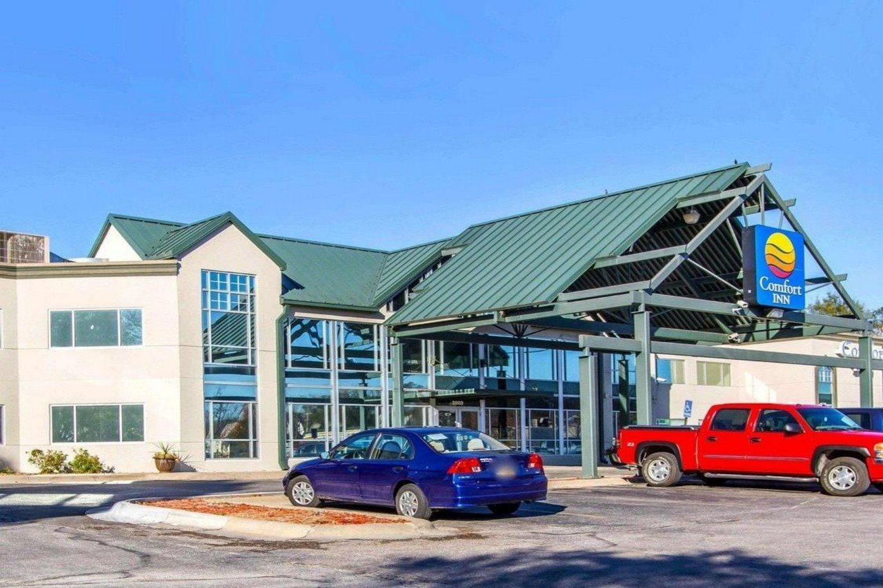 The Inn & Suites Omaha Near Zoo Extérieur photo